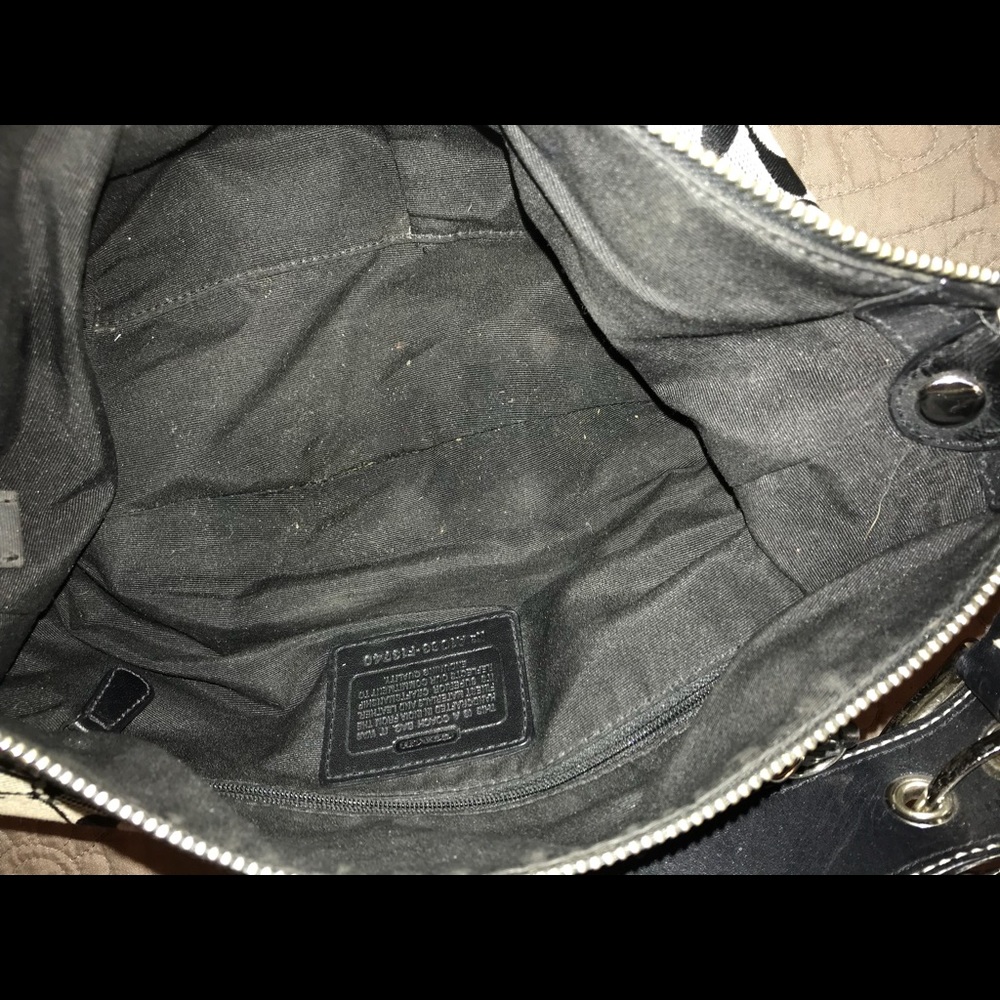 Authentic Coach handbag - Picture 3 of 7